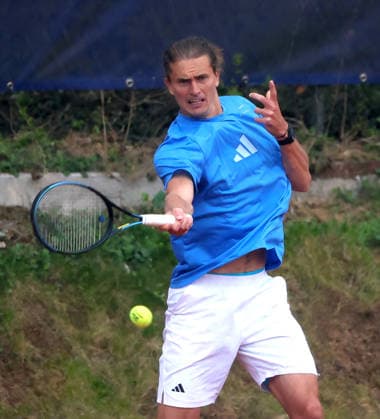 15.04.2026, BMW Open 2026 MTTC Iphitos Muenchen, Tennis , im Bild: Alexander Zverev trainiert