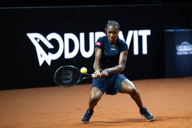 Noma Noha Akugue (Deutschland) im Bild am Ball, Alycia Parks (USA) vs Noma Noha Akugue (Deutschland), 1. Runde, GER, Porsche Tennis Grand Prix Stuttgart, WTA, Tennis Damen 500, 15.04.2026 GER, Porsche Tennis Grand Prix Stuttgart, WTA 500, 15.04.2026 Stuttgart Copyright: xEibner-Pressefoto Memmlerx EP_MMR
