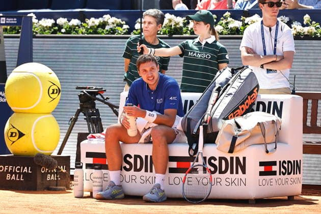 Hamad Medjedovic (SRB), APRIL 15, 2026 - Tennis : Medjedovic during singles 2nd round match against Alex De Minaur on the Barcelona Open Banc Sabadell tennis tournament at the Real Club de Tenis de Barcelona in Barcelona, Spain. Noxthirdxpartyxsales  aflo_327027306