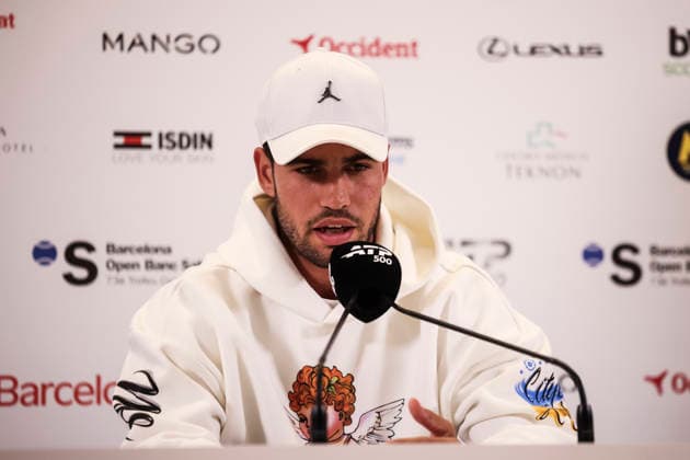 April 15, 2026, Barcelona, Barcelona, Spain: Carlos Alcaraz of Spain attends a press conference, PK, Pressekonferenz to announce his withdrawal from the 2026 Barcelona Open Banc Sabadell - Conde Godo, held at the Real Club de Tenis de Barcelona on 15 April 2026 in Barcelona, Spain. Barcelona Spain - ZUMAa181 20260415_zaa_a181_132 Copyright: xJavierxBorregox