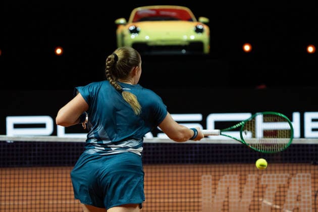 Jelena Ostapenko (LAT) im Bild am Ball, GER, Jelena Ostapenko vs. Mirra Andreeva, Tennis, ATP, Tennis Herren Turnier, WTA, Tennis Damen 500, Porsche Tennis Grand-Prix, 15.04.2026, GER, Jelena Ostapenko vs. Mirra Andreeva, Tennis, ATP-Turnier, WTA 500, Porsche Tennis Grand-Prix, 15.04.2026, Stuttgart Copyright: xEibner-Pressefoto EdwardxCheungx EP_ECG