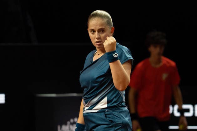 Jelena Ostapenko (LAT), Jubel, Freude, Emotion, Geste, GER, Jelena Ostapenko vs. Mirra Andreeva, Tennis, ATP, Tennis Herren Turnier, WTA, Tennis Damen 500, Porsche Tennis Grand-Prix, 15.04.2026, GER, Jelena Ostapenko vs. Mirra Andreeva, Tennis, ATP-Turnier, WTA 500, Porsche Tennis Grand-Prix, 15.04.2026, Stuttgart Copyright: xEibner-Pressefoto EdwardxCheungx EP_ECG