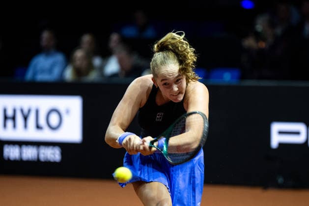 Mirra Andreeva (Russland) im Bild am Ball, Jelena Ostapenko (Lettland) vs Mirra Andreeva (Russland), 1. Runde, GER, Porsche Tennis Grand Prix Stuttgart, WTA, Tennis Damen 500, 15.04.2026 GER, Porsche Tennis Grand Prix Stuttgart, WTA 500, 15.04.2026 Stuttgart Copyright: xEibner-Pressefoto Memmlerx EP_MMR