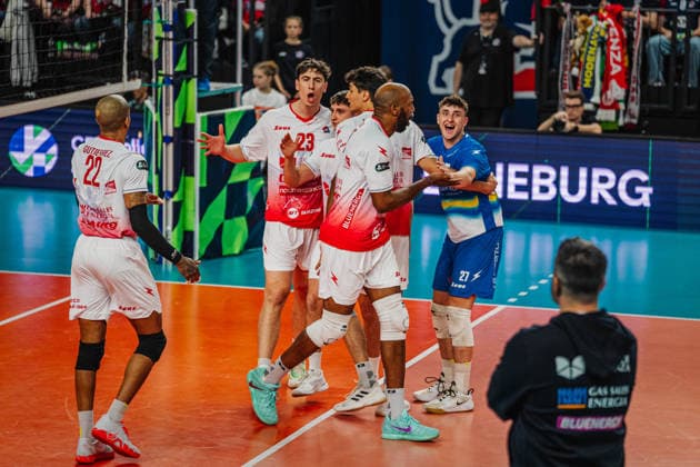 Volleyball Herren CEV Cup 2026 Finale SVG Lüneburg vs. Gas Sales Bluenergy 15.04.2026 Das Team von Gas Sales Bluenergy PIACENZA jubelt