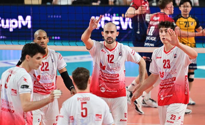 GER; VB, CEV Cup, Finale, SVG Lueneburg vs Gas Sales Bluenergy Volley Piacenza, 15.04.2026, GER;VB, CEV Cup, Finale, SVG Lueneburg vs Gas Sales Bluenergy Volley Piacenza, im Bild die Mannschaft aus Piacenza jubelt