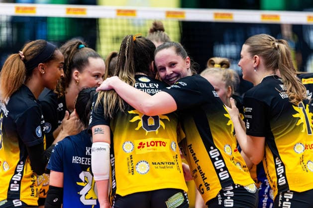 15.04.2026, GER, Volleyball, 1.Bl, Frauen, Saison 25 26, Finale PlayOff (Best of 5), VfB 91 Suhl Lotto Thueringen - Dresdner SC der VfB Suhl gewinnt das Heimspiel in 3:0 Saetzen gegen den Dresdner SC, mit im Bild Lara Nagels (VfB 91 Suhl Lotto Thueringen) 98527 Suhl Sporthalle Wolfsgrube Thüringen Deutschland