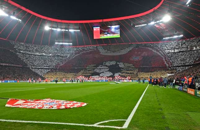 15.04.2026, Fussball UEFA Championsleague 2025 2026: Viertelfinale Rückspiel, FC Bayern München - Real Madrid, in der Allianz-Arena München, Choreografie der Südkurve