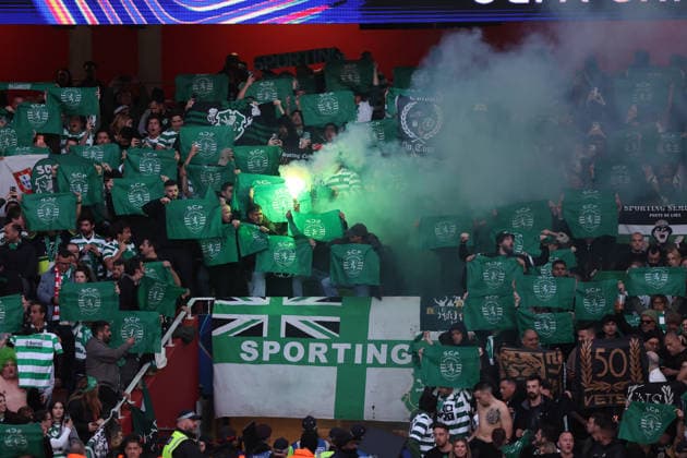 London, England, 15th April 2026. Sporting Lisbon fans during the Arsenal vs Sporting Lisbon UEFA Champions League quarter final 2nd leg match at the Emirates Stadium, London. Picture credit should read: David Klein Sportimage EDITORIAL USE ONLY. No use with unauthorised audio, video, data, fixture lists, club league logos or live services. Online in-match use limited to 120 images, no video emulation. No use in betting, games or single club league player publications. SPI_019_DK_Arsenal_Sporting_Lisbon SPI-4686-0019
