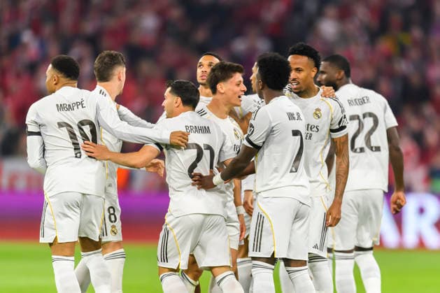 GER, UEFA CL, Viertelfinale Spiel 2, FC Bayern Muenchen (GER) vs Real Madrid (ESP) 15.04.2026, Allianz Arena, Muenchen, GER, UEFA CL, Viertelfinale Spiel 2, FC Bayern Muenchen (GER) vs Real Madrid (ESP) , UEFA regulations prohibit any use of photographs as image sequences and or quasi-video, im Bild Madrid feiert nach dem 0-1 durch Arda Güler Gueler (Real 15) mit Kylian MbappŽ Mbappe (Real 10) Vin’cius Jœnior Vinicius Junior (Real 7) Antonio Rüdiger Ruediger (Real 22) Dani Carvajal (Real 2)