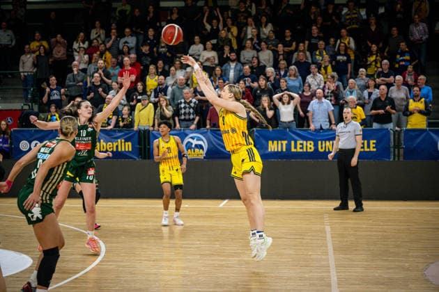 Basketball Berlin 15.04.2026 DBBL 1. Bundesliga Saison 2025 2026 Playoffs Halbfinale Spiel 3 Alba Berlin - Rutronik Stars Keltern Jo Raflo (Alba, No.09)