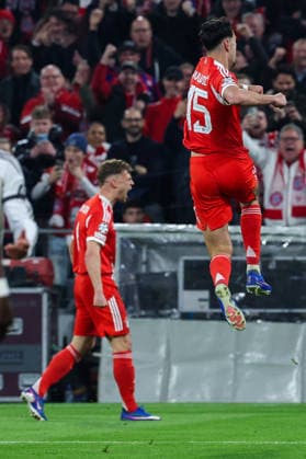 GER, CL Viertelfinale FC Bayern Muenchen (GER) vs Real Madrid (ESP) 15.04.2026, Allianz Arena, München, GER, CL Viertelfinale FC Bayern Muenchen (GER) vs Real Madrid (ESP), im Bild picture shows Torjubel Jubel zum 1:1 durch Aleksandar Pavlovic (FC Bayern Muenchen 45)