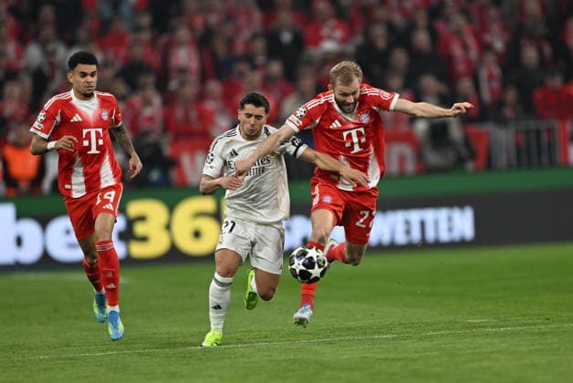 Bayern Munich v Real Madrid - UEFA Champions League MUNICH, GERMANY - APRIL 15: Players compete during the UEFA Champions League 2025 26 Quarter-Final Second Leg match between FC Bayern Munich and Real Madrid CF at Football Arena Munich on April 15, 2026 in Munich, Germany. Halil Sagirkaya Anadolu Munich Germany. Editorial use only. Please get in touch for any other usage.  Copyright: x2026xAnadoluxHalilxSagirkayax