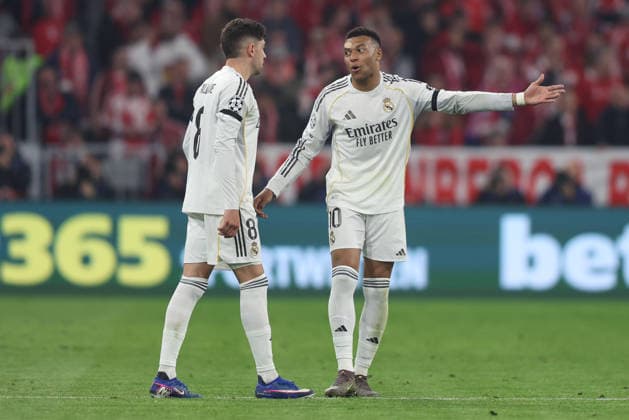Fußball UEFA Champions League Viertelfinale Rückspiel FC Bayern München - Real Madrid am 15.04.2026 in der Allianz Arena in München Federico Valverde ( Madrid ), links - Kylian Mbappe ( Madrid ), rechts