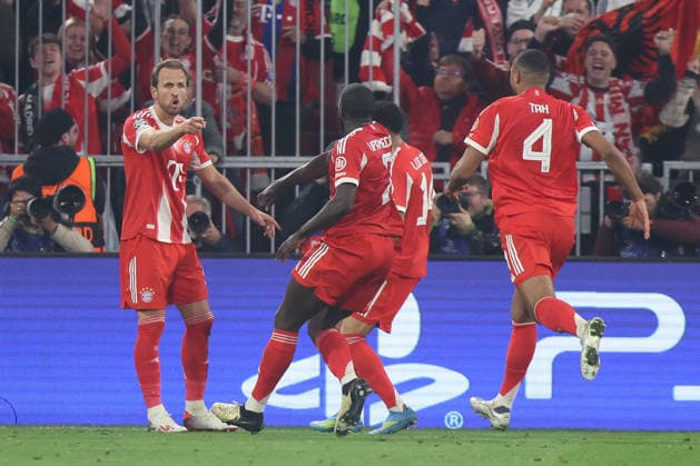 Fußball UEFA Champions League Viertelfinale Rückspiel FC Bayern München - Real Madrid am 15.04.2026 in der Allianz Arena in München Torjubel zum 2:2 durch Harry Kane ( München )