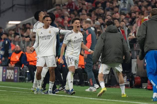 Torjubel von Arda Gueler 15 (Real Madrid) jubelt über sein Tor zum 1:2, FC Bayern Muenchen vs Real Madrid, Fussball, Champions League, Viertelfinale, 15.04.2026 Muenchen Bayern Deutschland