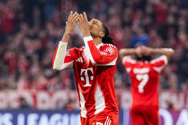 MUNICH, GERMANY - APRIL 15: Michael Olise (FC Bayern Muenchen, 17) frustrated during the UEFA Champions League match between FC Bayern Muenchen vs. Real Madrid at Allianz Arena on the second leg of quarter finals of the UEFA Champions League on April 15, 2026 in Munich, Germany. Bavaria Germany Copyright: xSteffiexWunderlx