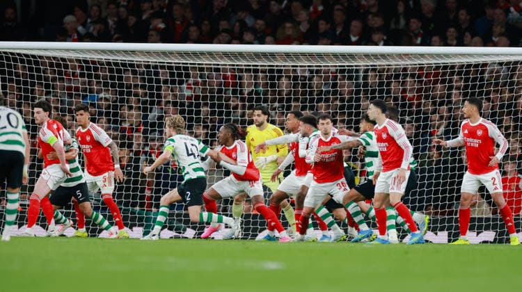 Champions League 2025 26 Quarter Final 2nd Leg Arsenal v Sporting CP Emirates Stadium 15.04.2026 Arsenal players and Sporting CP players jostle in the box Champions League 2025 26 Quarter Final 2nd Leg Arsenal v Sporting CP Emirates Stadium 15.04.2026 Photograph By Marc Aspland The Times  Copyright: xMarcxAsplandx NINTCHDBPICT001073764755