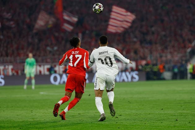 15.04.2026, xjrdrx, Fussball UEFA Champions League, FC Bayern Muenchen - Real Madrid v.l. Michael Olise (FC Bayern Muenchen) Kylian Mbappe (Real Madrid) Zweikampf, Aktion, action, battle for the ball (DFL DFB REGULATIONS PROHIBIT ANY USE OF PHOTOGRAPHS as IMAGE SEQUENCES and or QUASI-VIDEO) Muenchen