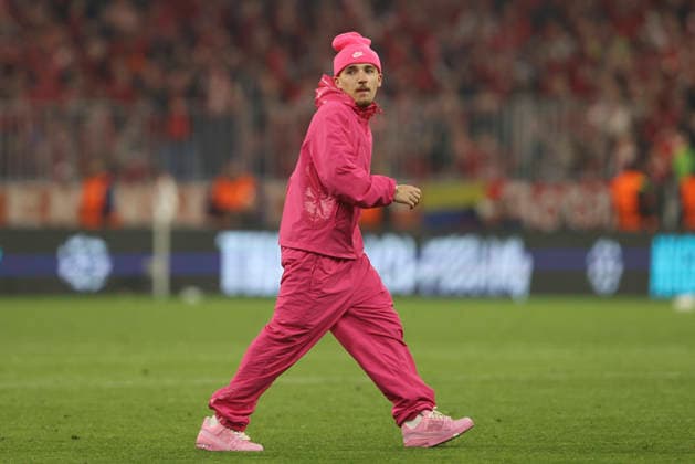 Lennart Karl (FC Bayern München) looks on during the UEFA Champions League 2025 26 Quarter-Final Second Leg match between FC Bayern München and Real Madrid CF at Football Arena Munich on April 15, 2026 in Munich, Germany. (Photo by Oliver Kaelke DeFodi Images) -