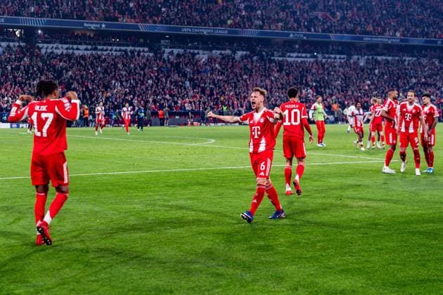15.04.2026, FC Bayern München vs. Real Madrid, UEFA Champions League, Viertelfinale-Rückspiel Joshua Kimmich (FC Bayern Muenchen, 6) Jubel zum Tor zum 4:3 hier mit Michael Olise (FC Bayern Muenchen, 17) Regulations prohibit any use of photographs as image sequences and or quasi video Copyright: xBahhoxKarax