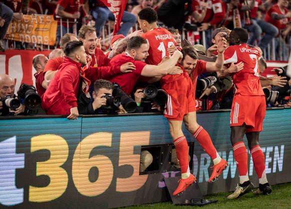 Munich, Germany. 15th Apr 2026. Goal celebration: Jamal Musiala (FCB) Dayot Upamecano (FCB) with Fans FC Bayern München - Real Madrid 15.04.2026