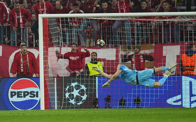 Michael Olise (Bayern Munich) scores and celebrates his teams fourth goal during Bayern Munich and Real Madrid, UEFA Champions league Quarter Final UEFA Champions League, at Allianz Arena, Munich, Germany on April 15, 2026. Thor Wegner DeFodi Images. (Photo by DeFodi Images) -
