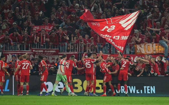 Michael Olise (Bayern Munich) scores and celebrates his teams fourth goal during Bayern Munich and Real Madrid, UEFA Champions league Quarter Final UEFA Champions League, at Allianz Arena, Munich, Germany on April 15, 2026. Thor Wegner DeFodi Images. (Photo by DeFodi Images) -