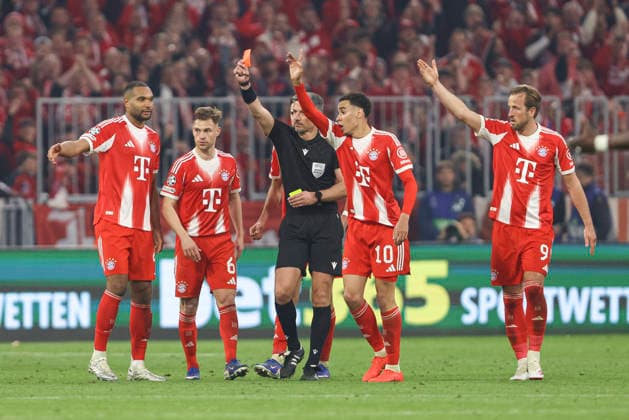 referee Slavko Vincic show the red card during the UEFA Champions League 2025 26 Quarter-Final Second Leg match between FC Bayern München and Real Madrid CF at Football Arena Munich on April 15, 2026 in Munich, Germany. (Photo by Oliver Kaelke DeFodi Images) -