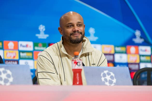 GER, Bavaria, Munich, Fussball, FC Bayern Munich - Real Madrid CF, at the Allianz Arena, Munich, Champions League, Quarter finals, second leg, April 15, 2026, from left: Vincent Kompany (FC Bayern Muenchen, Trainer), press conference, PK, Pressekonferenz gesturing, Pressekonferenz, im Portrait, Einzelbild, Freisteller, portrait, headshot, single image, cutout UEFA regulations prohibit any use of photographs as image sequences and or quasi-video, Munich Allianz Arena Bavaria Germany Copyright: xMichaelxNibelx