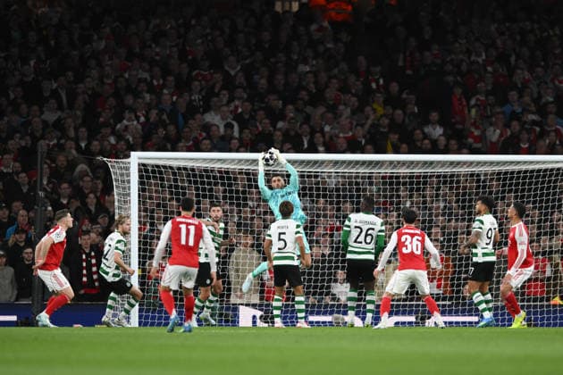 Rul Silva of Sporting rises to collect the crossed ball during the UEFA Champions League match between Arsenal and Sporting CP at the Emirates Stadium, London, England on 15 April 2026. Copyright: xPhilxHutchinsonx 44830048
