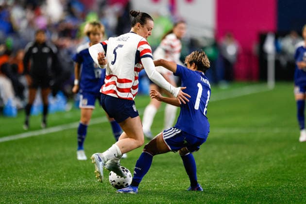 SEATTLE, WA - APRIL 14: Defender Lilly Reale 5 of the United States and forward Mina Tanaka 11 of Japan battle for possession during a women™s International Friendly, Länderspiel, Nationalmannschaft match between Japan and the United States on April 14, 2026 at Lumen Field in Seattle, Washington. (Photo by Henry Rodenburg Icon Sportswire) SOCCER: APR 14 Women s USA vs Japan EDITORIAL USE ONLY Icon26041423