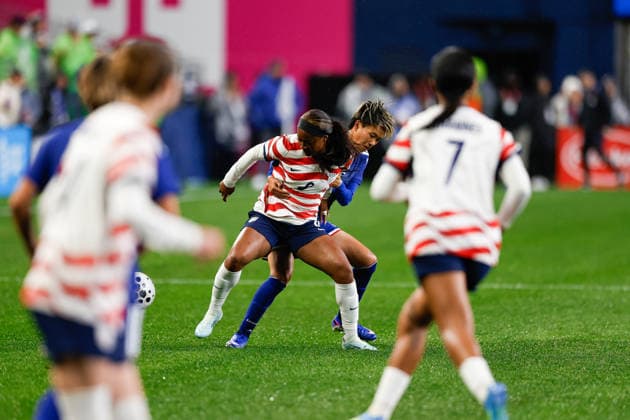 SEATTLE, WA - APRIL 14: Midfielder Jaedyn Shaw 8 of the United States fights for the ball during a women™s International Friendly, Länderspiel, Nationalmannschaft match between Japan and the United States on April 14, 2026 at Lumen Field in Seattle, Washington. (Photo by Henry Rodenburg Icon Sportswire) SOCCER: APR 14 Women s USA vs Japan EDITORIAL USE ONLY Icon26041425