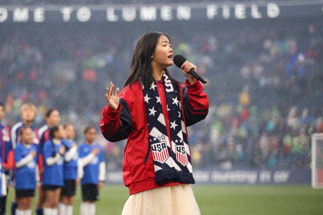 SEATTLE, WA - APRIL 14: Players stand for the national anthem during a women™s International Friendly, Länderspiel, Nationalmannschaft match between Japan and the United States on April 14, 2026 at Lumen Field in Seattle, Washington. (Photo by Henry Rodenburg Icon Sportswire) SOCCER: APR 14 Women s USA vs Japan EDITORIAL USE ONLY Icon26041435