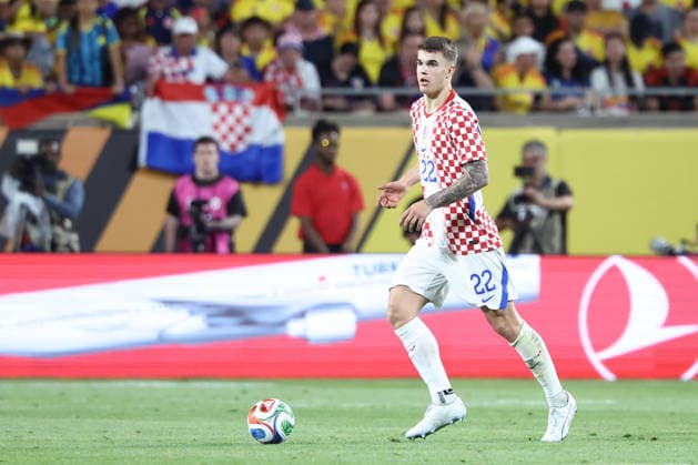 ORLANDO, FL - MARCH 26: Croatia defender Luka Vuskovic (22) controls the ball in the second half during the Road to 26 match between Colombia and Croatia on Thursday, March 26, 2026 at Camping World Stadium in Orlando, FL (Photo by Peter Joneleit Icon Sportswire) SOCCER: MAR 26 Road to 26 Colombia vs Croatia EDITORIAL USE ONLY Icon260326140
