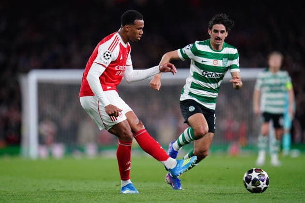 UEFA Champions League Quarter Finals Arsenal v Sporting CP Gabriel of Arsenal plays ball under pressure during the UEFA Champions League Quarter Finals match Arsenal vs Sporting CP at Arsenal stadium, London, United Kingdom on 15 April 2026 (Photo by Harvey Murphy News Images) Copyright: xHarveyxMurphy NewsxImagesx
