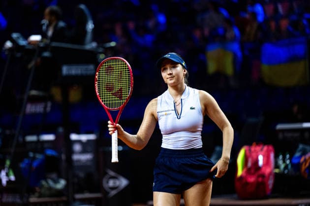 Eva Lys (Deutschland) im Bild am Ball, Eva Lys (Deutschland) vs Elina Svitolina (Ukraine), Runde 2, GER, Porsche Tennis Grand Prix Stuttgart, WTA, Tennis Damen 500, 15.04.2026 GER, Porsche Tennis Grand Prix Stuttgart, WTA 500, 15.04.2026 Stuttgart Copyright: xEibner-Pressefoto Memmlerx EP_MMR
