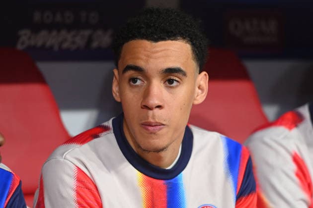 Jamal MUSIALA (Bayern Muenchen), Reservebank,Ersatzbank, Ersatzspieler,Reservespieler,Bank, Ergaenzungsspieler, Aktion,Einzelbild,angeschnittenes Einzelmotiv,Portraet,Portrait,Porträt. Fussball Champions League,Saison 2025 26, Viertelfinale FC Bayern-Muenchen -Real Madrid 4-3 am 15.04.2026 A L L I A N Z A R E N A. *** Jamal MUSIALA Bayern Muenchen , Reserve bench, substitute bench, substitute player, reserve player, bench, substitute player, action, single image, cropped single image, portrait, portrait, portrait Football Champions League, season 2025 26, quarter final FC Bayern Muenchen Real Madrid 4 3 on 15 04 2026 A L L I A N Z A R E N A