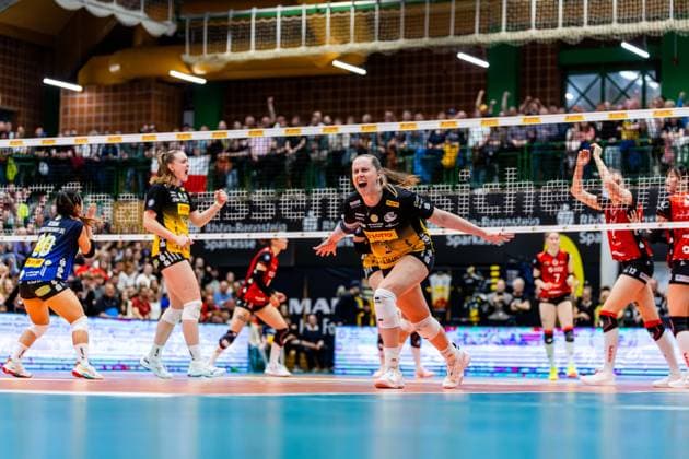 15.04.2026, GER, Volleyball, 1.Bl, Frauen, Saison 25 26, Finale PlayOff (Best of 5), VfB 91 Suhl Lotto Thueringen - Dresdner SC Lara Nagels (VfB 91 Suhl Lotto Thueringen) beim Jubel 98527 Suhl Sporthalle Wolfsgrube Thüringen Deutschland
