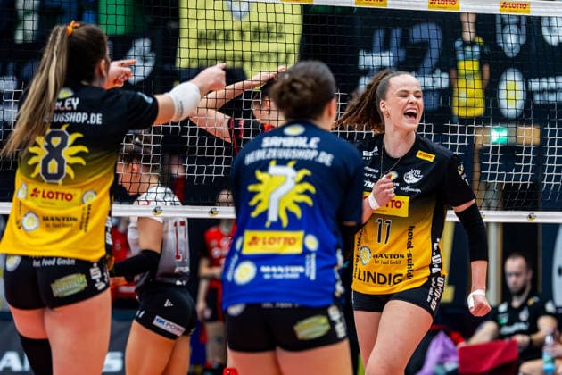 15.04.2026, GER, Volleyball, 1.Bl, Frauen, Saison 25 26, Finale PlayOff (Best of 5), VfB 91 Suhl Lotto Thueringen - Dresdner SC Laura Berger (VfB 91 Suhl Lotto Thueringen) beim Jubel 98527 Suhl Sporthalle Wolfsgrube Thüringen Deutschland