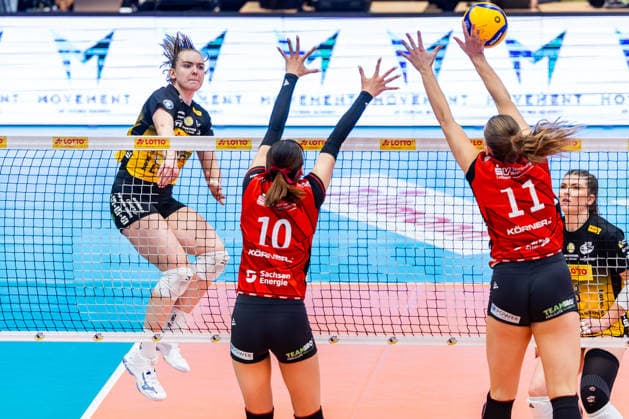 15.04.2026, GER, Volleyball, 1.Bl, Frauen, Saison 25 26, Finale PlayOff (Best of 5), VfB 91 Suhl Lotto Thueringen - Dresdner SC Monika Brancuska (VfB 91 Suhl Lotto Thueringen), Miku Akimoto (Dresdner SC), Amanda Siksna (Dresdner SC) 98527 Suhl Sporthalle Wolfsgrube Thüringen Deutschland