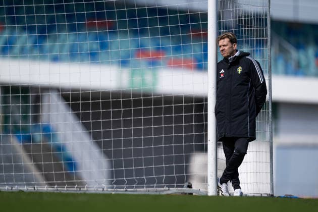 260416 Head coach Tony Gustavsson of the Swedish women s national football team during a training session on April 16, 2026 in Gothenburg. Photo: Mathias Bergeld BILDBYRAN kod MB MB1364 fotboll football soccer fotball vm-kval kval fifa womens world cup qualifier qualifier träning practice training sverige sweden dam bbeng women kvinner Copyright: MATHIASxBERGELD BB260416MB049