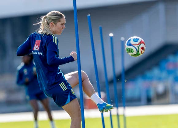 GOTHENBURG 20260416 Hanna Lundkvist during Monday s training at Ullevi in Gothenburg ahead of Saturday s World Cup qualifying match against Serbia at the National Arena in Stockholm GÖTEBORG SWEDEN x9200x
