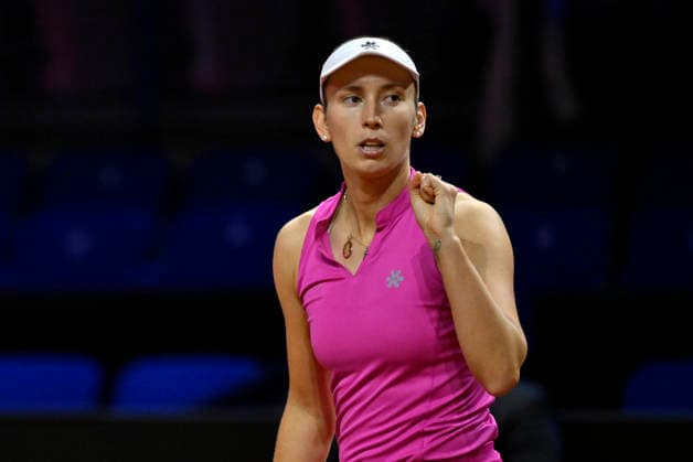 Elise Mertens (BEL) Jubel Freude Emotion Tennis Damen Porsche-Cup Porsche Tennis Grand Prix GP Stuttgart 2026 Porsche Arena 11-19.04.2026 DFL REGULATIONS PROHIBIT ANY USE OF PHOTOGRAPHS AS IMAGE SEQUENCES AND OR QUASI-VIDEO Tennis Damen Porsche-Cup Porsche Tennis Grand Prix GP Stuttgart 2026