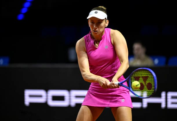 Elise Mertens (BEL) Aktion Tennis Damen Porsche-Cup Porsche Tennis Grand Prix GP Stuttgart 2026 Porsche Arena 11-19.04.2026 DFL REGULATIONS PROHIBIT ANY USE OF PHOTOGRAPHS AS IMAGE SEQUENCES AND OR QUASI-VIDEO Tennis Damen Porsche-Cup Porsche Tennis Grand Prix GP Stuttgart 2026