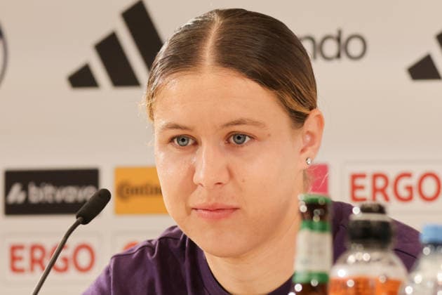 16.04.2026, xgrfx, Fussball DFB-Medientermine, Deutsche Frauennationalmannschaft - Training v.l. Larissa Mühlhaus (Deutsche Frauennationalmannschaft) (DFL DFB REGULATIONS PROHIBIT ANY USE OF PHOTOGRAPHS as IMAGE SEQUENCES and or QUASI-VIDEO) Herzogenaurach