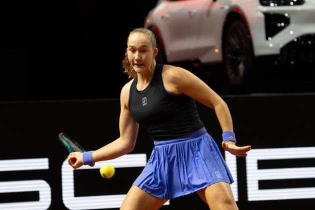 Mirra Andreeva (RUS) im Bild am Ball, Aktion, GER, Alycia Parks vs. Mirra Andreeva, Tennis, ATP, Tennis Herren Turnier, WTA, Tennis Damen 500, Porsche Tennis Grand-Prix, 15.04.2026, GER, Alycia Parks vs. Mirra Andreeva, Tennis, ATP-Turnier, WTA 500, Porsche Tennis Grand-Prix, 15.04.2026, Stuttgart Copyright: xEibner-Pressefoto EdwardxCheungx EP_ECG