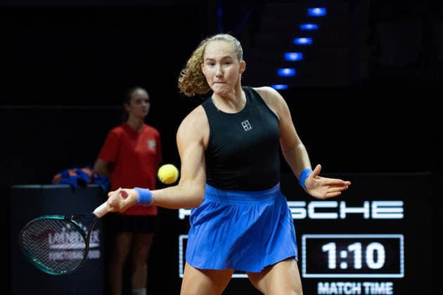 Mirra Andreeva (RUS) im Bild am Ball, Aktion, GER, Alycia Parks vs. Mirra Andreeva, Tennis, ATP, Tennis Herren Turnier, WTA, Tennis Damen 500, Porsche Tennis Grand-Prix, 15.04.2026, GER, Alycia Parks vs. Mirra Andreeva, Tennis, ATP-Turnier, WTA 500, Porsche Tennis Grand-Prix, 15.04.2026, Stuttgart Copyright: xEibner-Pressefoto EdwardxCheungx EP_ECG