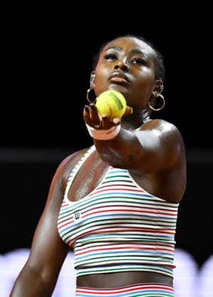 Alycia Parks (USA) Aktion Aufschlag Tennis Damen Porsche-Cup Porsche Tennis Grand Prix GP Stuttgart 2026 Porsche Arena 11-19.04.2026 DFL REGULATIONS PROHIBIT ANY USE OF PHOTOGRAPHS AS IMAGE SEQUENCES AND OR QUASI-VIDEO Tennis Damen Porsche-Cup Porsche Tennis Grand Prix GP Stuttgart 2026