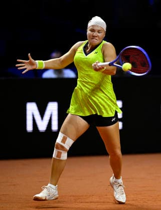 Diana Maximowna Shnaider Schnaider (RUS) Aktion Tennis Damen Porsche-Cup Porsche Tennis Grand Prix GP Stuttgart 2026 Porsche Arena 11-19.04.2026 DFL REGULATIONS PROHIBIT ANY USE OF PHOTOGRAPHS AS IMAGE SEQUENCES AND OR QUASI-VIDEO Tennis Damen Porsche-Cup Porsche Tennis Grand Prix GP Stuttgart 2026