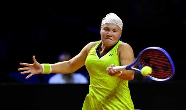 Diana Maximowna Shnaider Schnaider (RUS) Aktion Tennis Damen Porsche-Cup Porsche Tennis Grand Prix GP Stuttgart 2026 Porsche Arena 11-19.04.2026 DFL REGULATIONS PROHIBIT ANY USE OF PHOTOGRAPHS AS IMAGE SEQUENCES AND OR QUASI-VIDEO Tennis Damen Porsche-Cup Porsche Tennis Grand Prix GP Stuttgart 2026